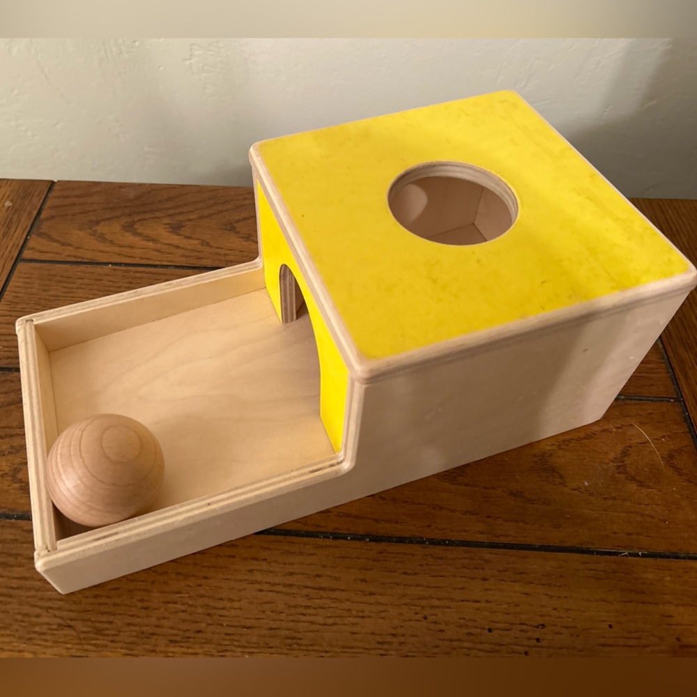 Lovevery Wooden Educational Toy 6-12 months, Ball Drop Box and Ball